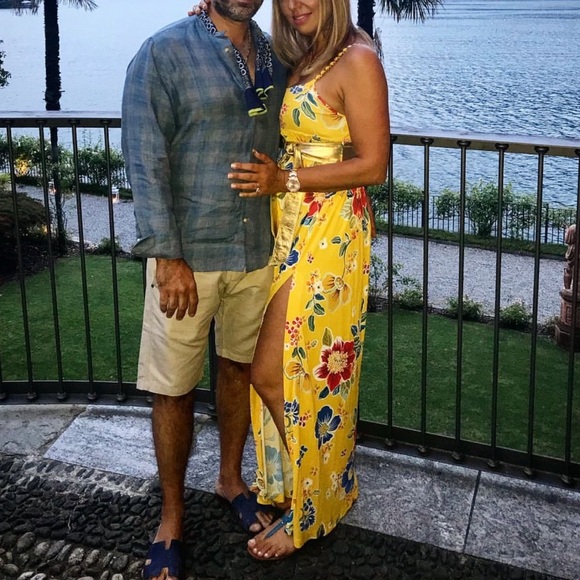 D&G Yellow Print Gold Belted Chain Trim Maxi Dress Size 44 - Picture 15 of 16